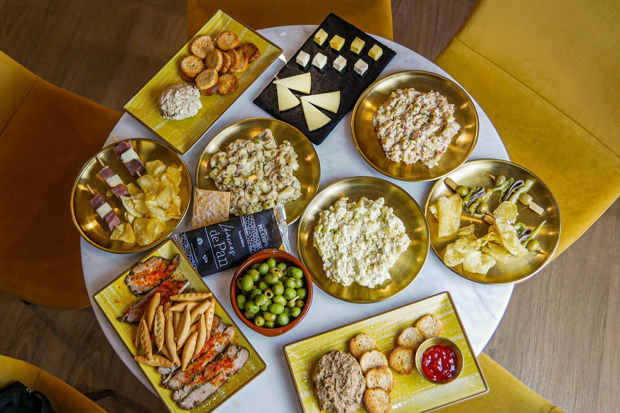 Comida casera la Cataora Tomares